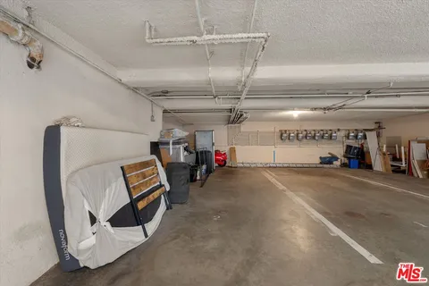 $495,000 | 1334 South Carmelina Avenue, Unit 1, Los Angeles, CA 90025