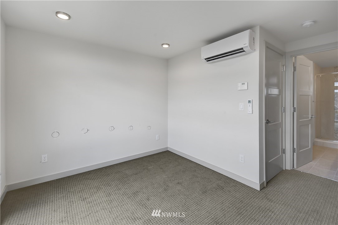 724 North 43rd Street Seattle, WA 98103 - Photo 22 of 27 Gallery Image 22