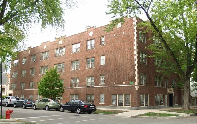 $1,850 | 2958 North Seeley Avenue, Unit 1, Chicago, IL 60618