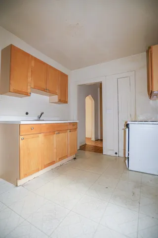 $1,850 | 2958 North Seeley Avenue, Unit 1, Chicago, IL 60618