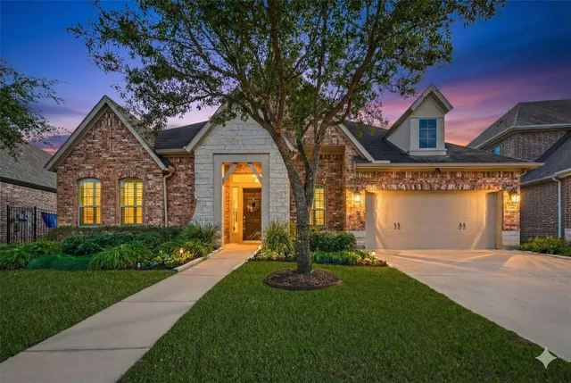 $645,000 | 1307 Layla Sage Loop, Richmond, TX 77406