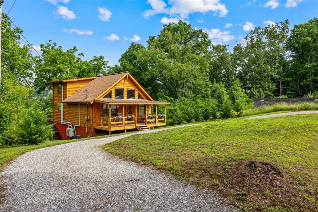 321 Sunrise Street Murphy, NC 28906 - Photo 7 of 38