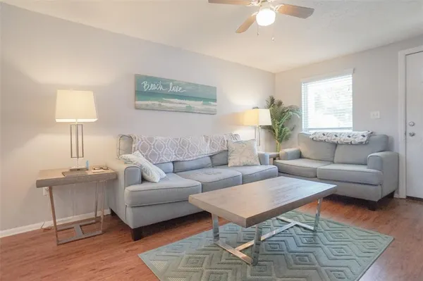 $2,400 | 1032 Hollywood Avenue, Clearwater, FL 33759