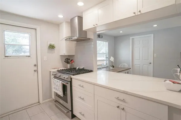 $2,400 | 1032 Hollywood Avenue, Clearwater, FL 33759