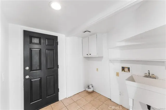 $3,800 | 39566 Dunbar Street, Palmdale, CA 93551