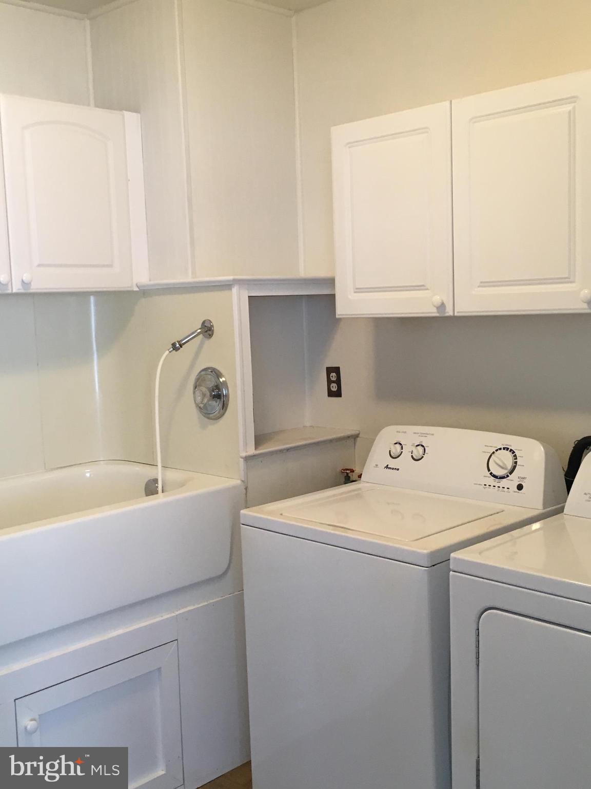 738 Maple Grove Road New Holland, PA 17557 - Photo 8 of 10 Laundry