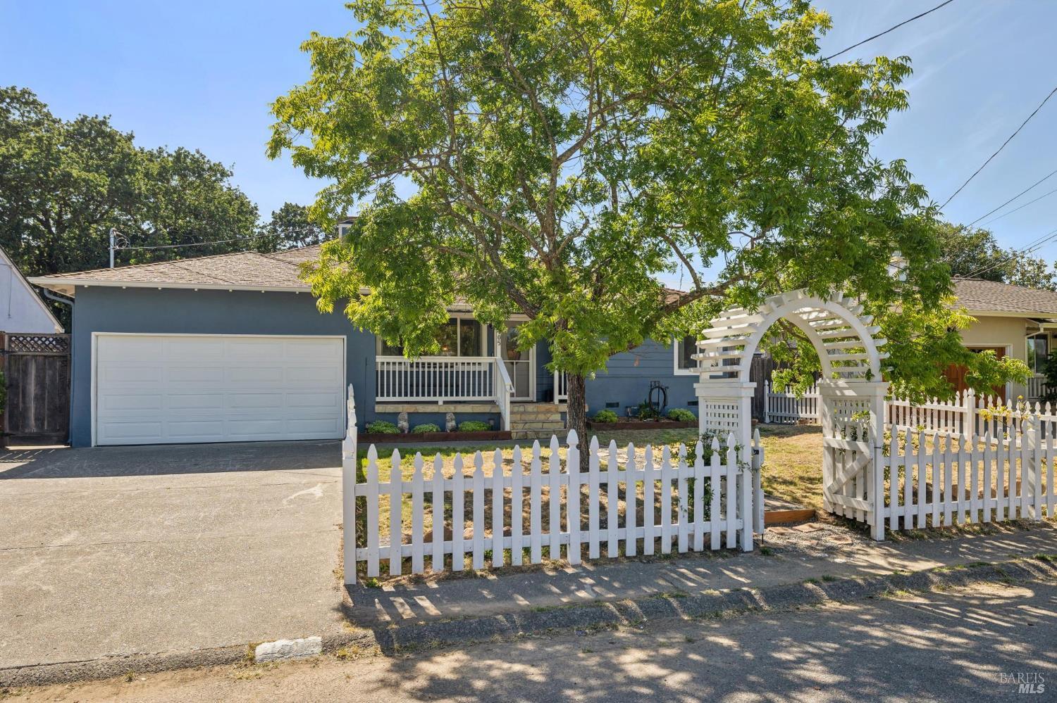 105 Corrillo Drive San Rafael, CA 94903 - Photo 1 of 33