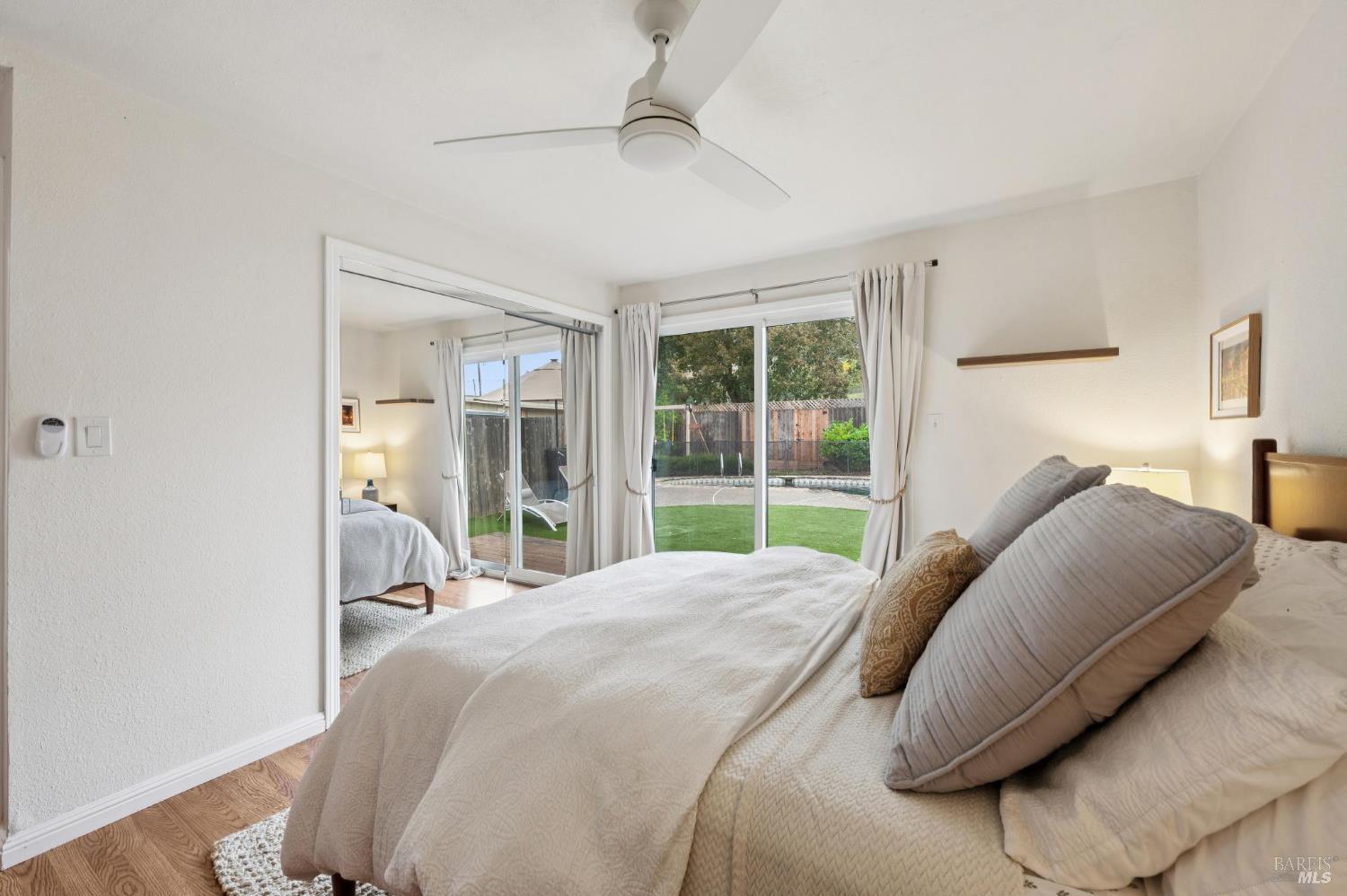 105 Corrillo Drive San Rafael, CA 94903 - Photo 15 of 33