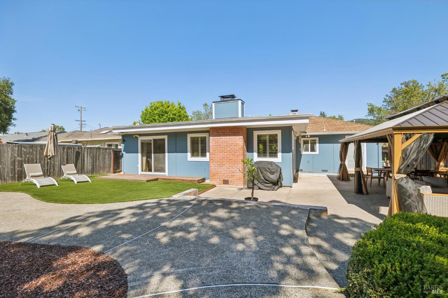 105 Corrillo Drive San Rafael, CA 94903 - Photo 24 of 33