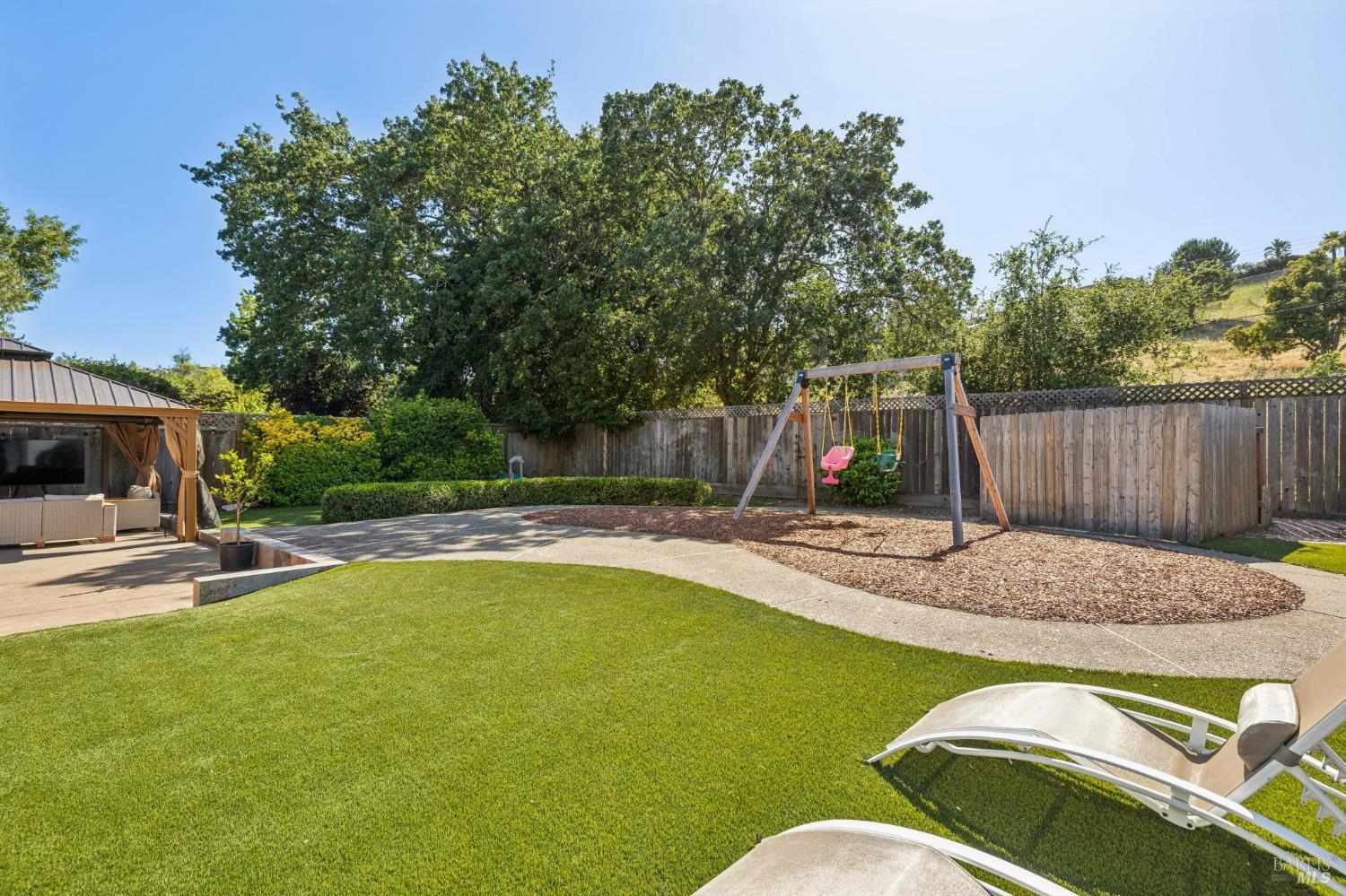 105 Corrillo Drive San Rafael, CA 94903 - Photo 28 of 33