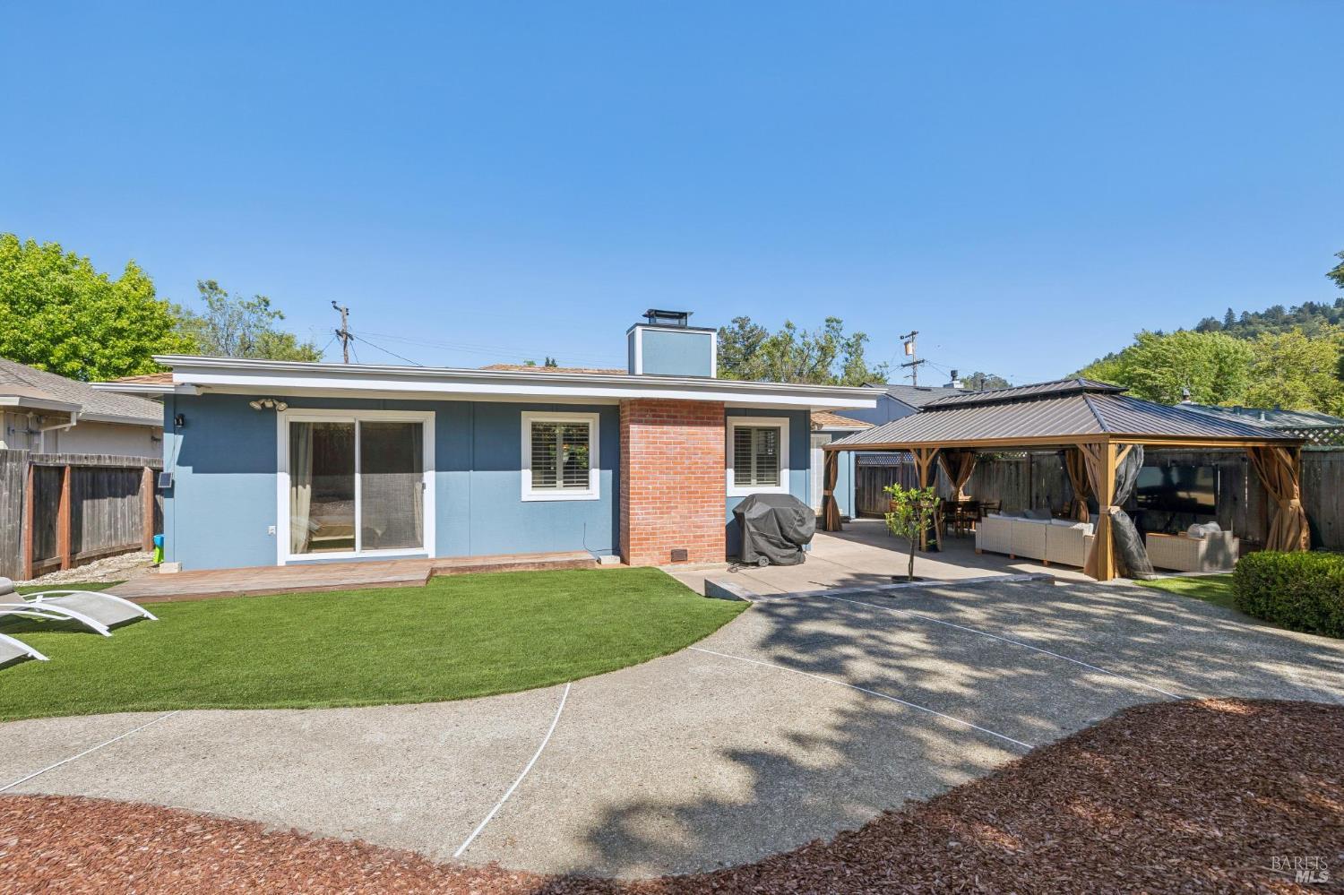 105 Corrillo Drive San Rafael, CA 94903 - Photo 29 of 33
