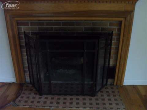 1093 East Hill Road Flint, MI 48507 - Photo 10 of 19 20385902-9.JPG