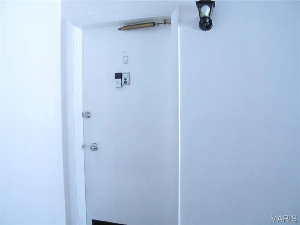 $65,000 | 7609 Hazelcrest Drive, Unit G, Hazelwood, MO 63042