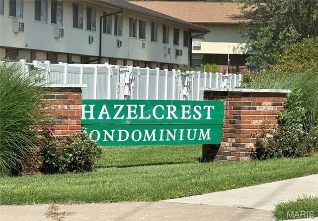 $65,000 | 7609 Hazelcrest Drive, Unit G, Hazelwood, MO 63042