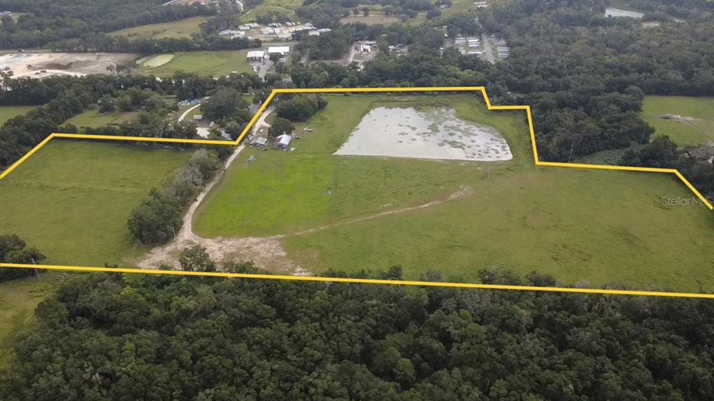 6910 Northwest 35th Avenue Road Ocala, FL 34475 - Photo 3 of 8 a view of outdoor space and yard