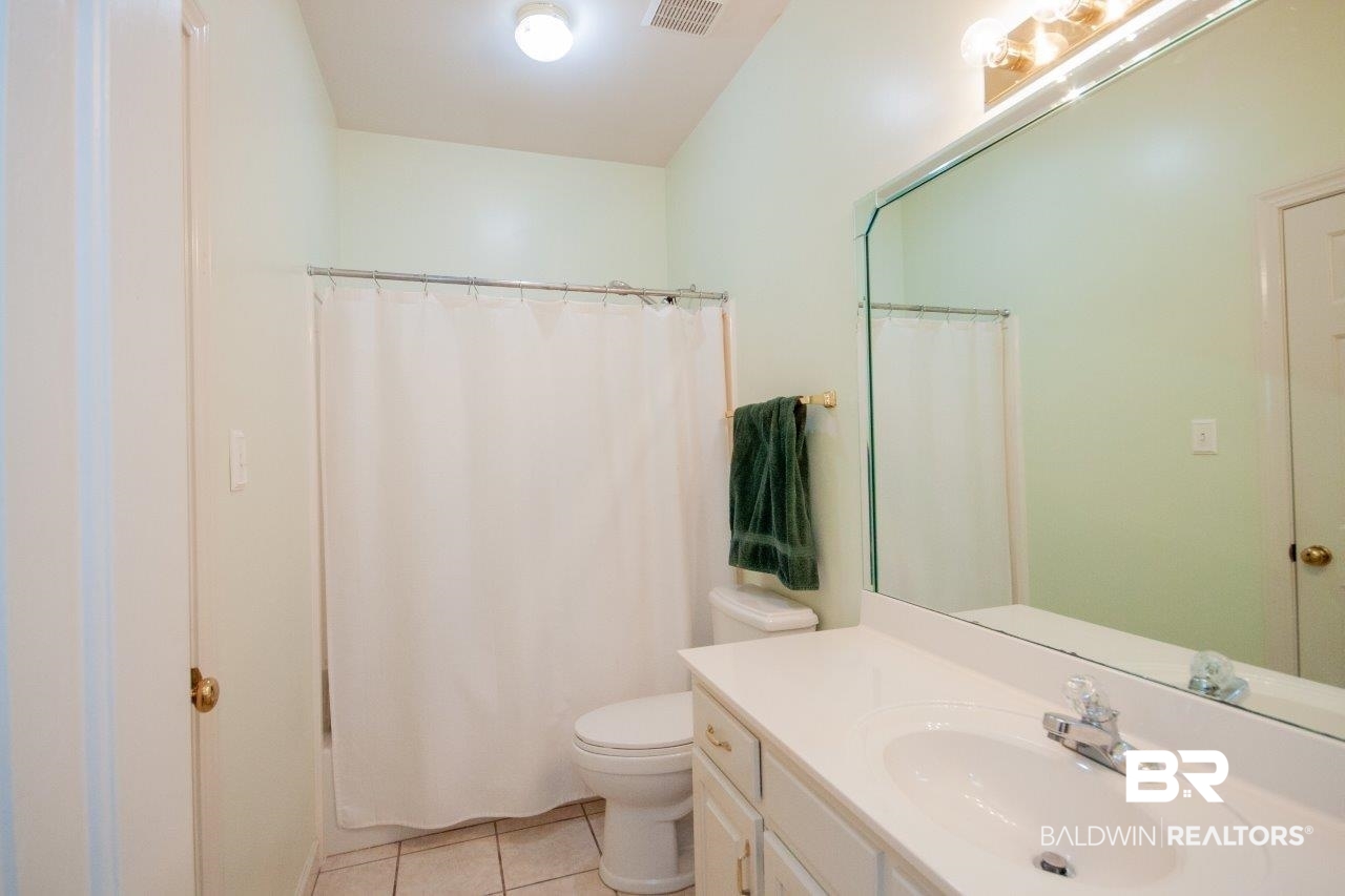 8779 Pine Run Daphne, AL 36527 - Photo 23 of 40 Guest Bath