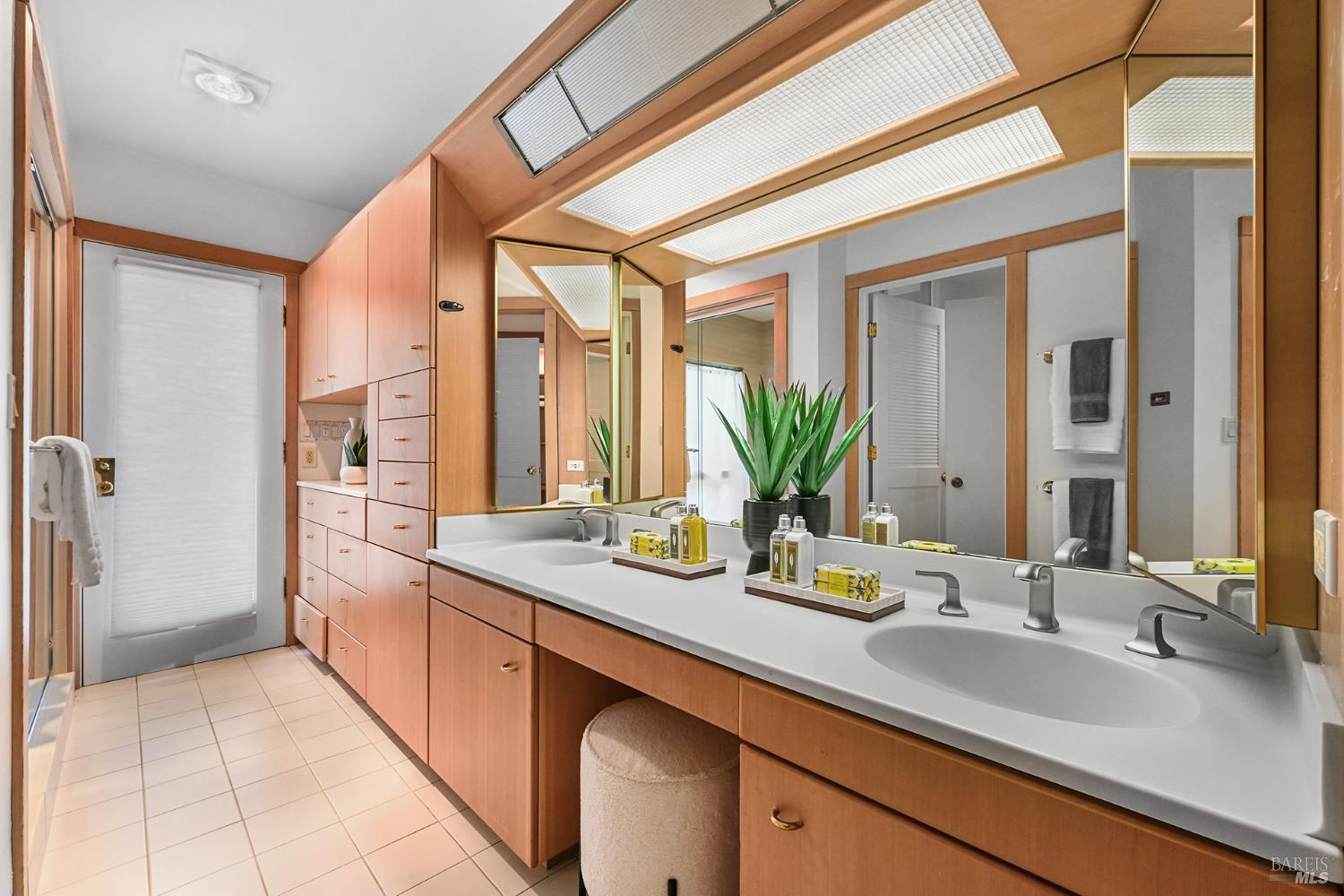 73 Cloud View Road Sausalito, CA 94965 - Photo 31 of 60