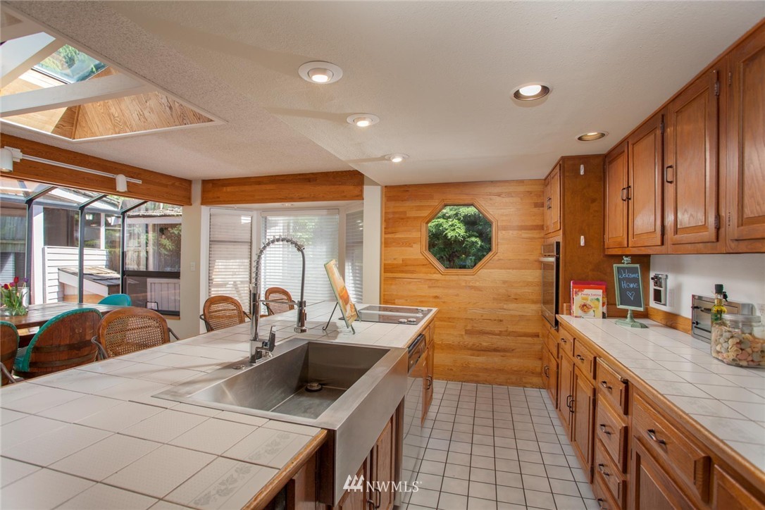 6606 Southeast 4th Place Renton, WA 98059 - Photo 11 of 25