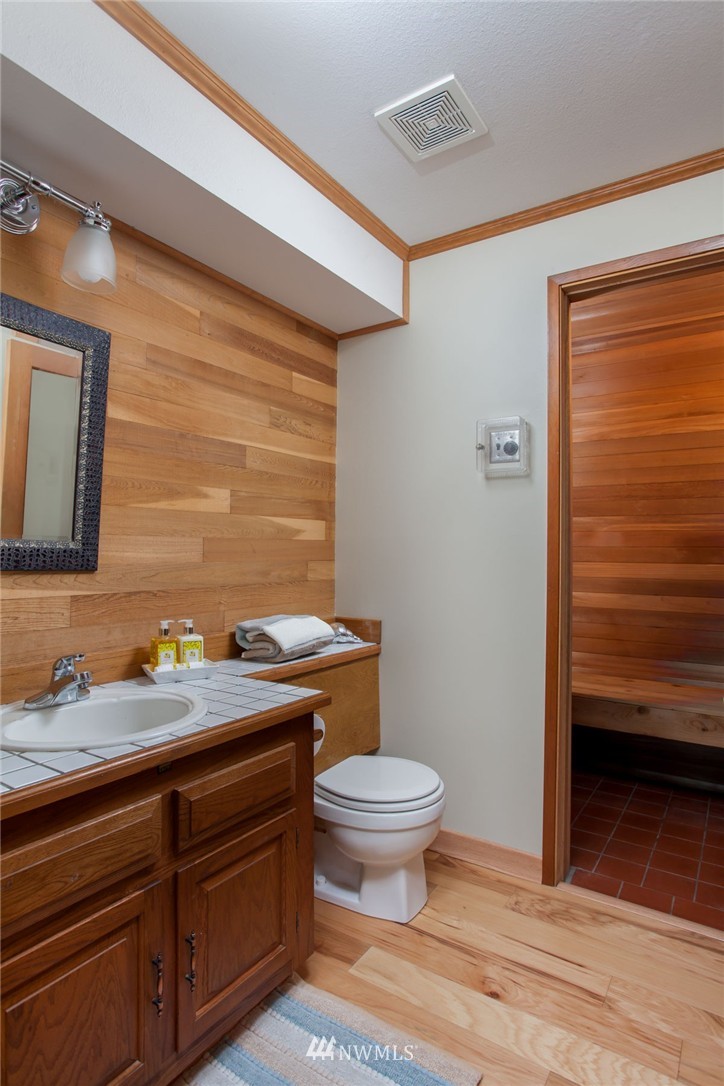 6606 Southeast 4th Place Renton, WA 98059 - Photo 12 of 25