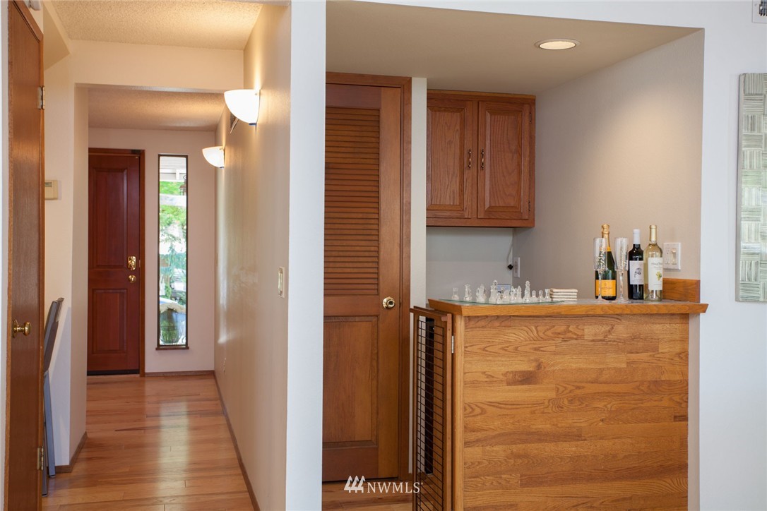 6606 Southeast 4th Place Renton, WA 98059 - Photo 8 of 25
