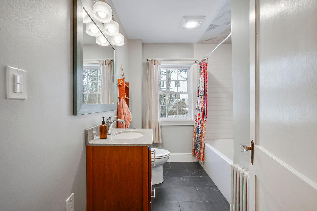 533 Mitchell Road Cape Elizabeth, ME 04107 - Photo 25 of 56 cottageco_kmyers_533mitchelrdcapeelizabe