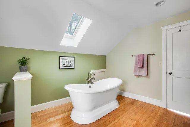 $715,000 | 533 Mitchell Road, Cape Elizabeth, ME 04107