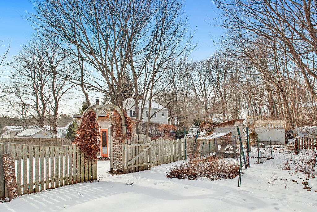 533 Mitchell Road Cape Elizabeth, ME 04107 - Photo 47 of 56 cottageco_kmyers_533mitchelrdcapeelizabe