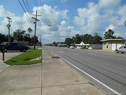 $299,999 | 1718 North Martin Luther King Highway, Lake Charles, LA 70615