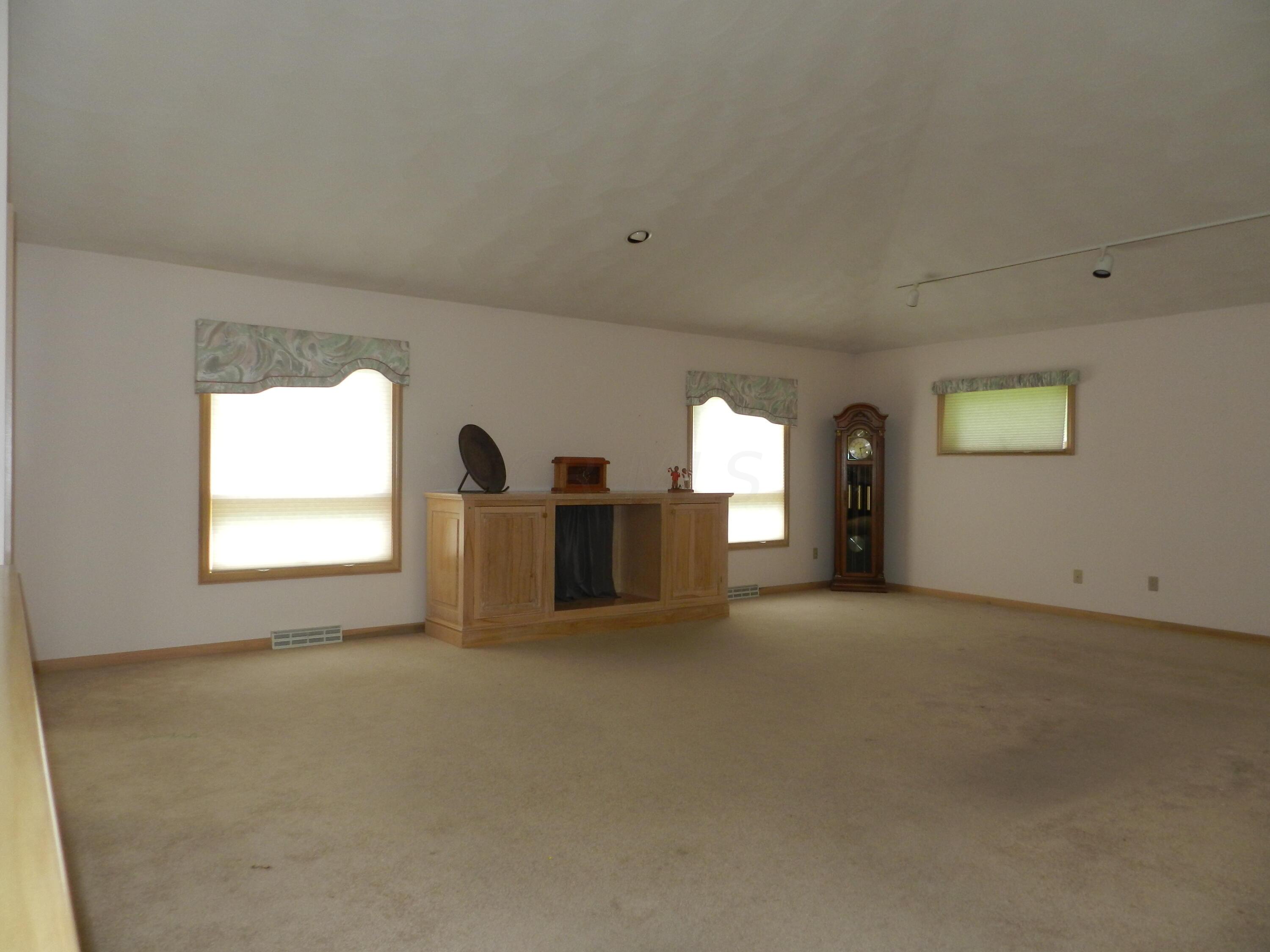 6621 Tussic St Road Westerville, OH 43082 - Photo 21 of 35 Great room