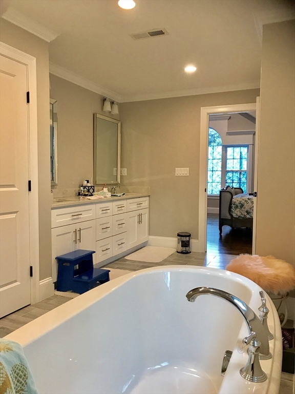 301 Linden Street Wellesley, MA 02481 - Photo 14 of 24