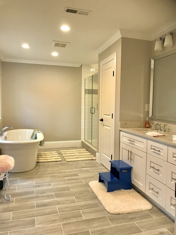301 Linden Street Wellesley, MA 02481 - Photo 15 of 24