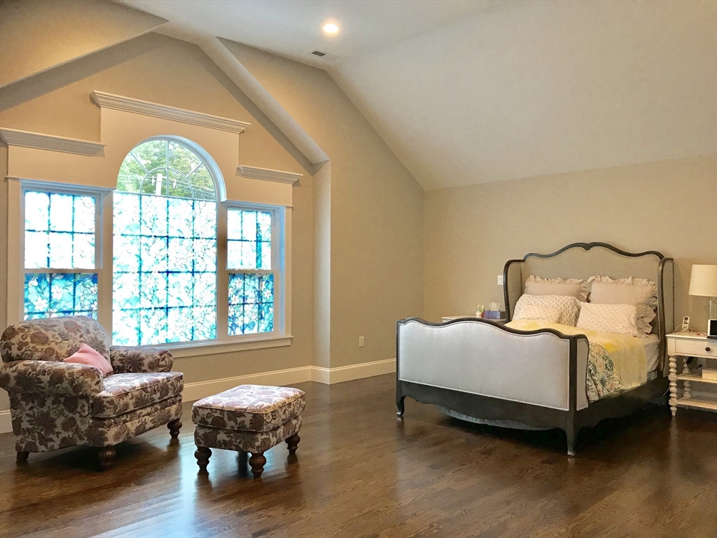 301 Linden Street Wellesley, MA 02481 - Photo 8 of 24