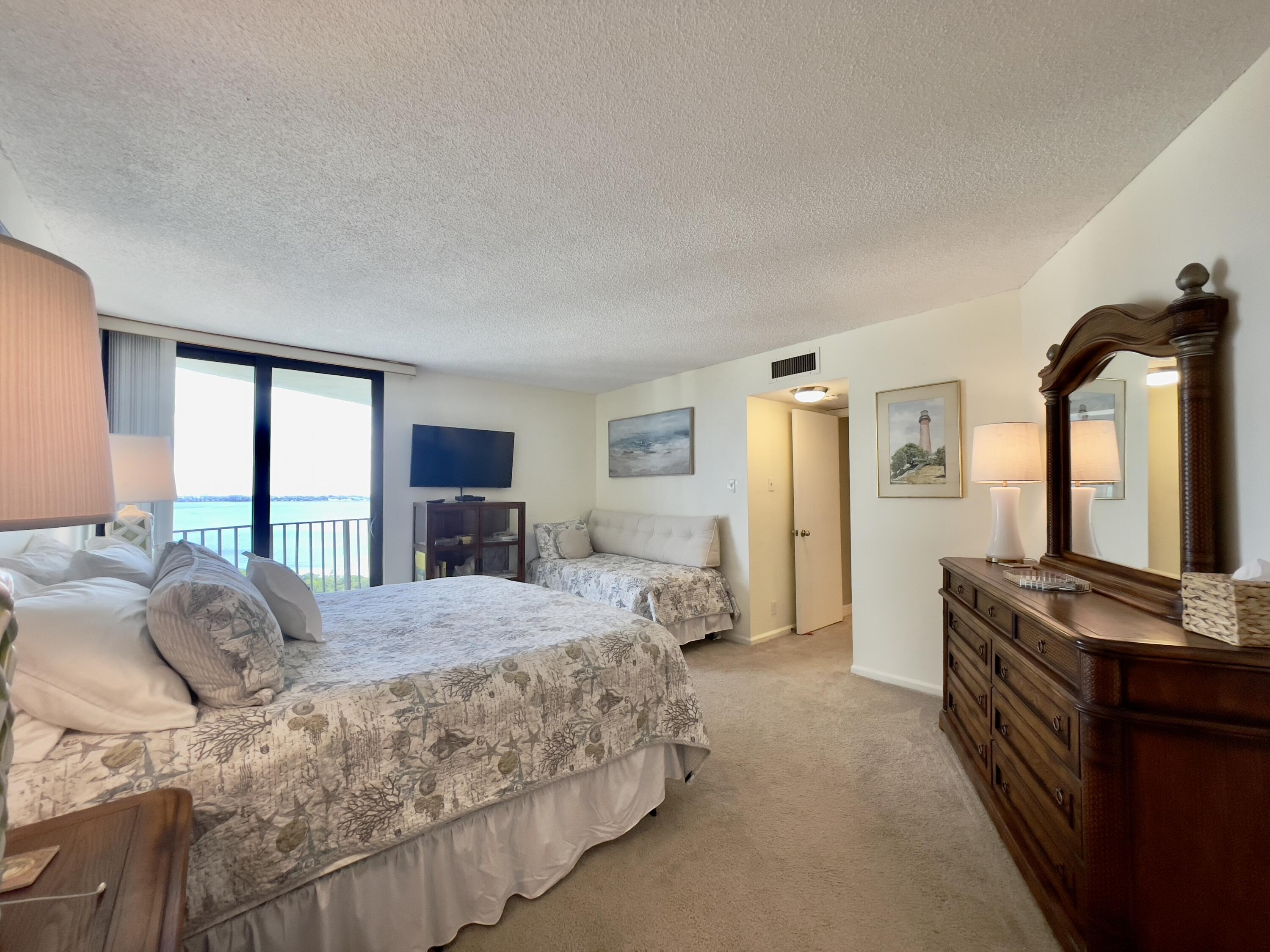 5420 North Ocean Avenue, Unit 1006 Singer Island, FL 33404 - Photo 26 of 44 Primary Bedroom