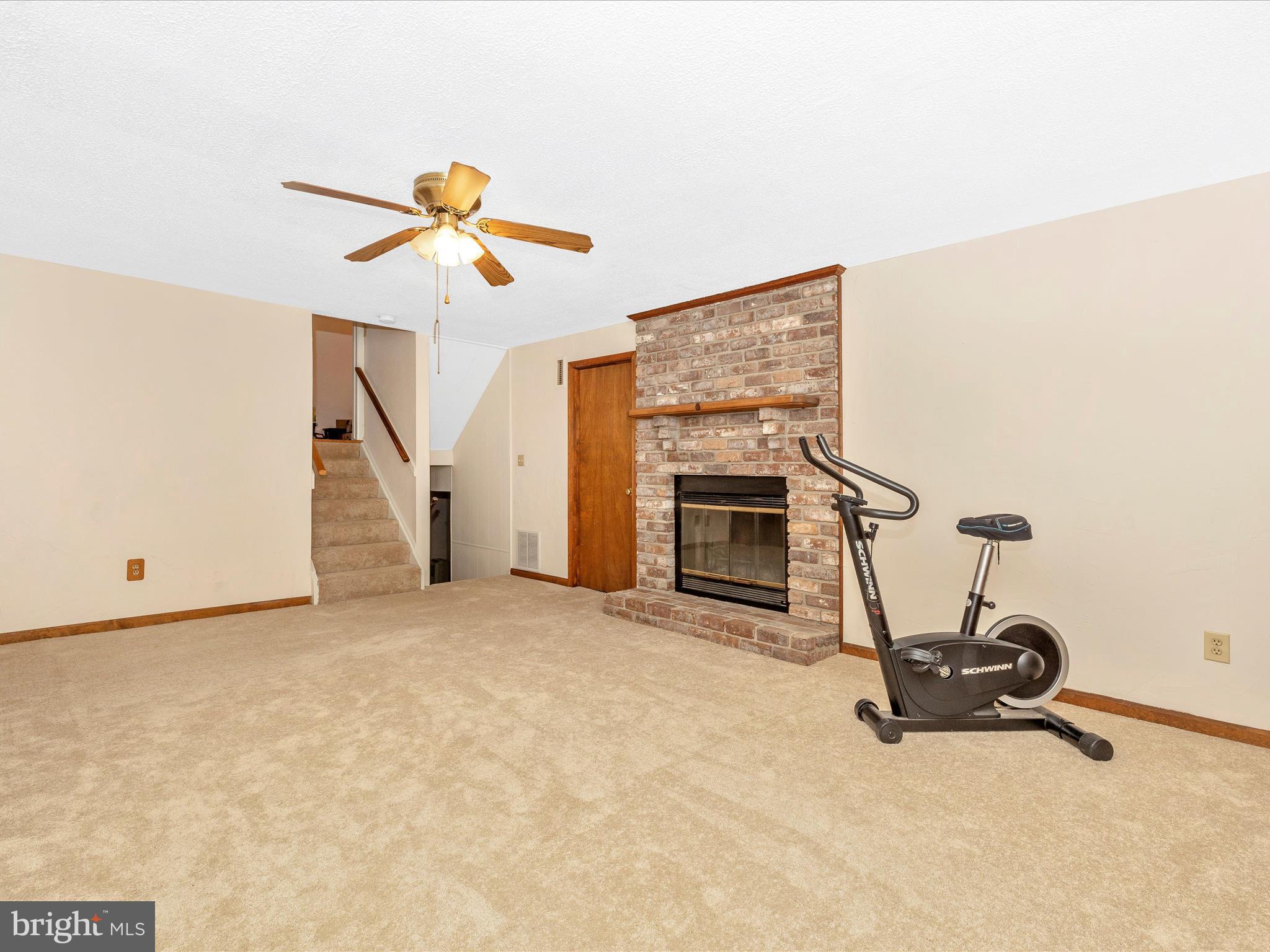 394 Prospect Boulevard Frederick, MD 21701 - Photo 24 of 39 Family Room