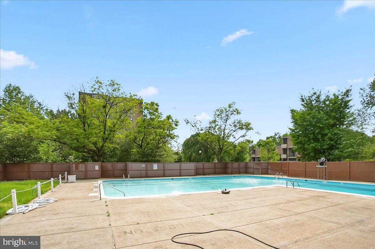 240 M Street Southwest, Unit E612 Washington, DC 20024 - Photo 17 of 17