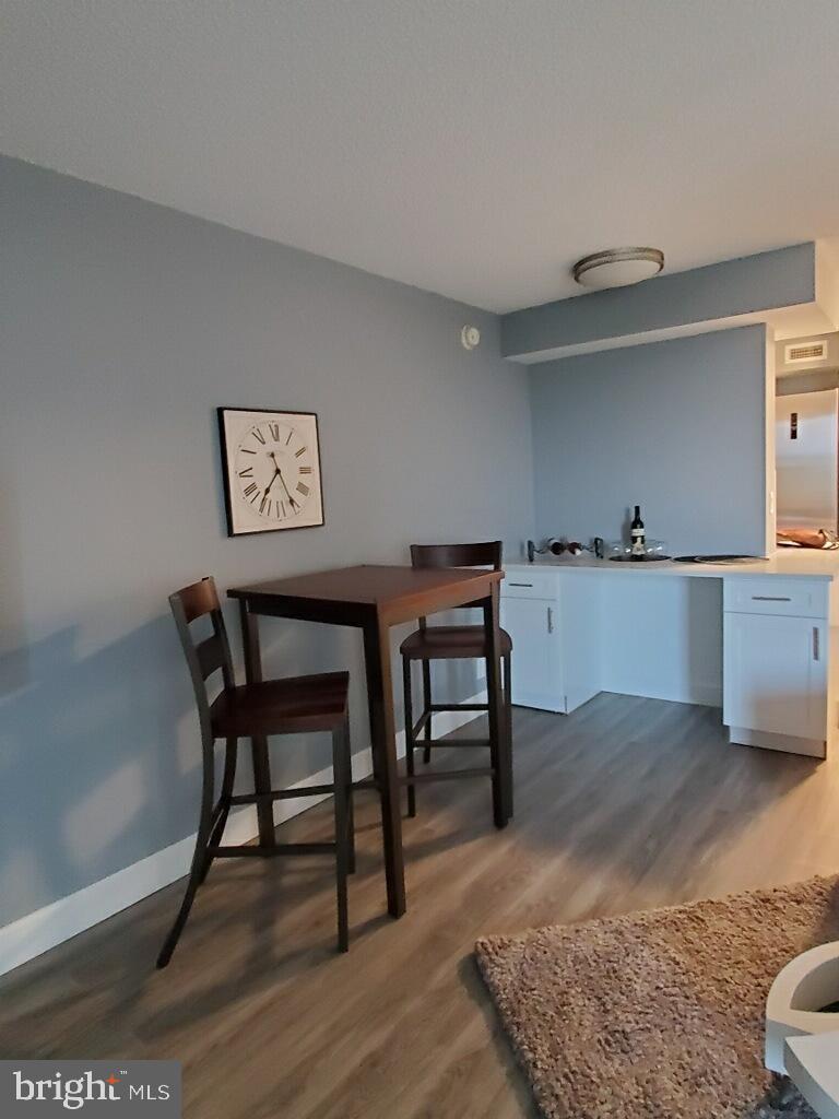 240 M Street Southwest, Unit E612 Washington, DC 20024 - Photo 7 of 17 Dining Room