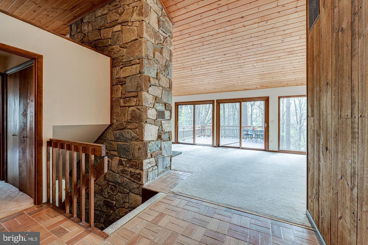 1328 Potomac School Road McLean, VA 22101 - Photo 4 of 31