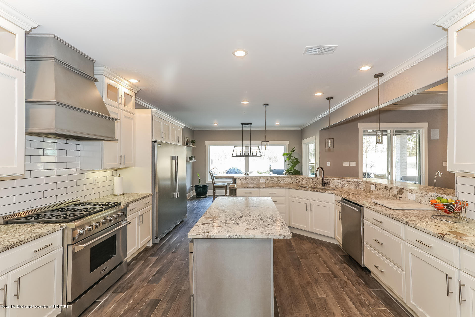 005-photo-kitchen-6815690
