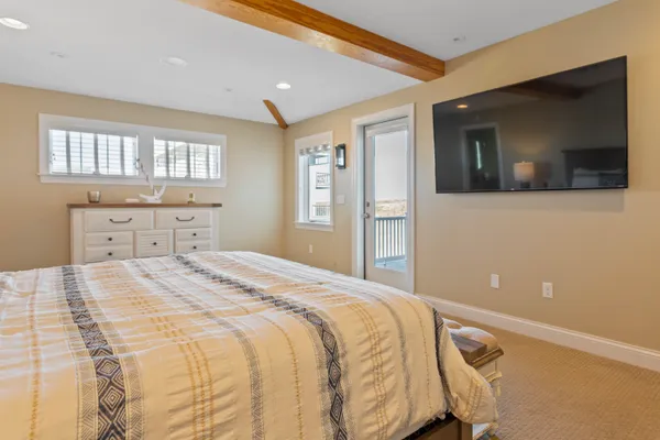 $5,990,000 | 126 Ocean Boulevard, Seabrook, NH 03874