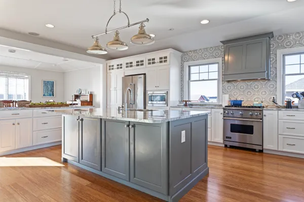 $5,990,000 | 126 Ocean Boulevard, Seabrook, NH 03874