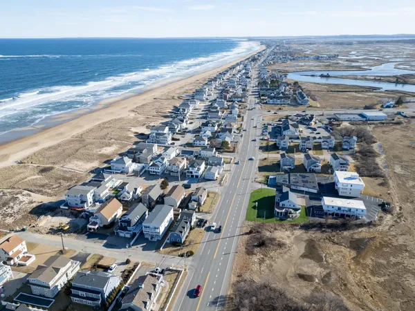 $5,990,000 | 126 Ocean Boulevard, Seabrook, NH 03874