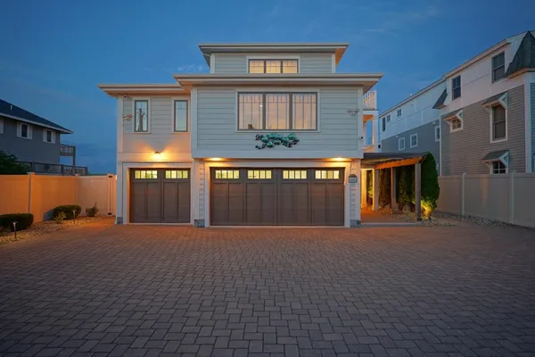 $5,990,000 | 126 Ocean Boulevard, Seabrook, NH 03874