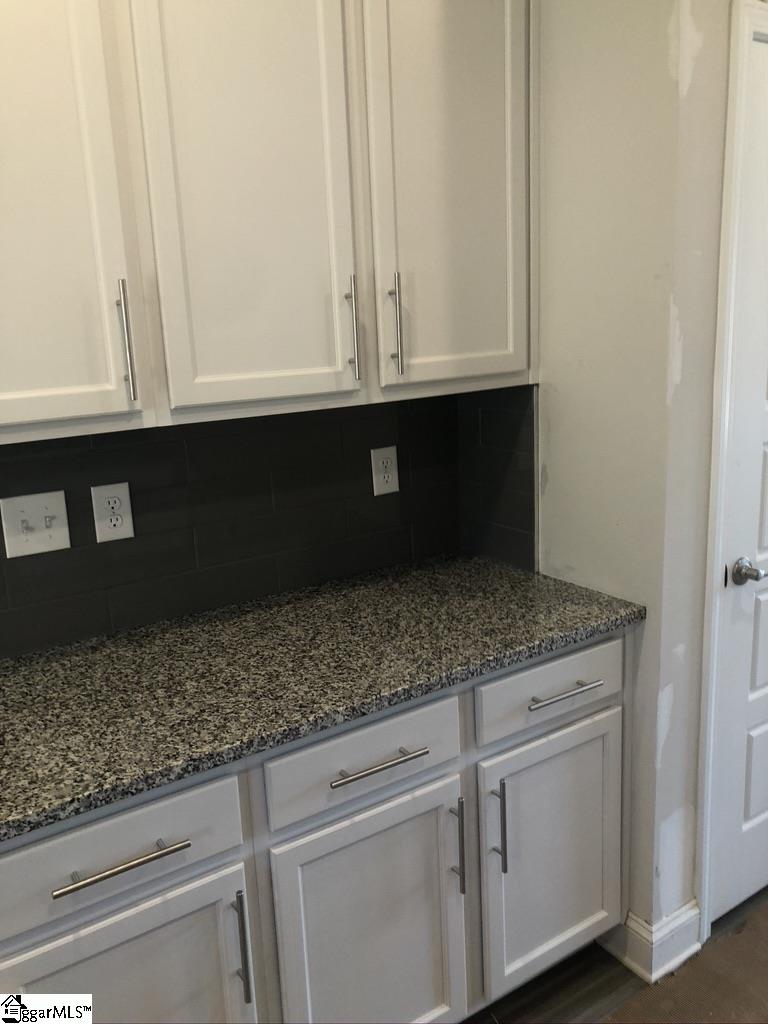 1056 Spruce Grove Road Duncan, SC 29334 - Photo 3 of 8 Gallery Image 3