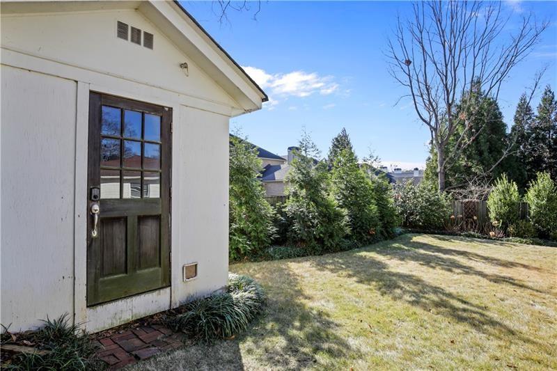 105 Spruell Springs Road Atlanta, GA 30342 - Photo 31 of 32