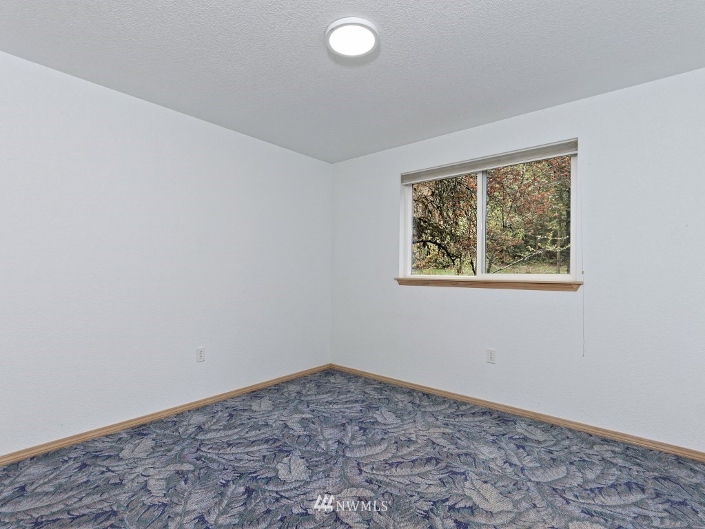 7800 East Grapeview Loop Road Allyn, WA 98524 - Photo 22 of 35 Gallery Image 22