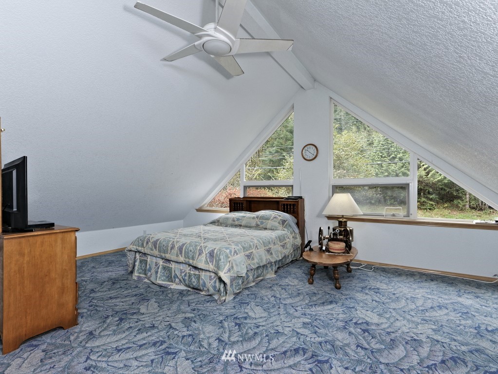 7800 East Grapeview Loop Road Allyn, WA 98524 - Photo 25 of 35 Gallery Image 25