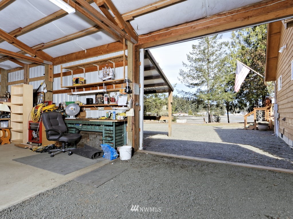 7800 East Grapeview Loop Road Allyn, WA 98524 - Photo 28 of 35 Gallery Image 28