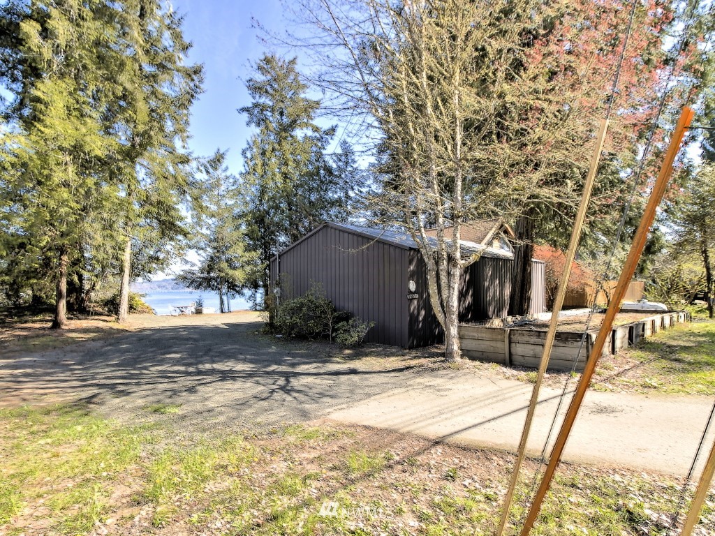 7800 East Grapeview Loop Road Allyn, WA 98524 - Photo 29 of 35 Gallery Image 29