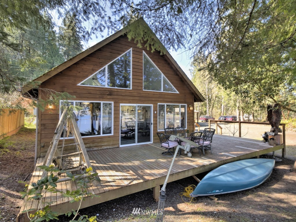 7800 East Grapeview Loop Road Allyn, WA 98524 - Photo 4 of 35 Gallery Image 4