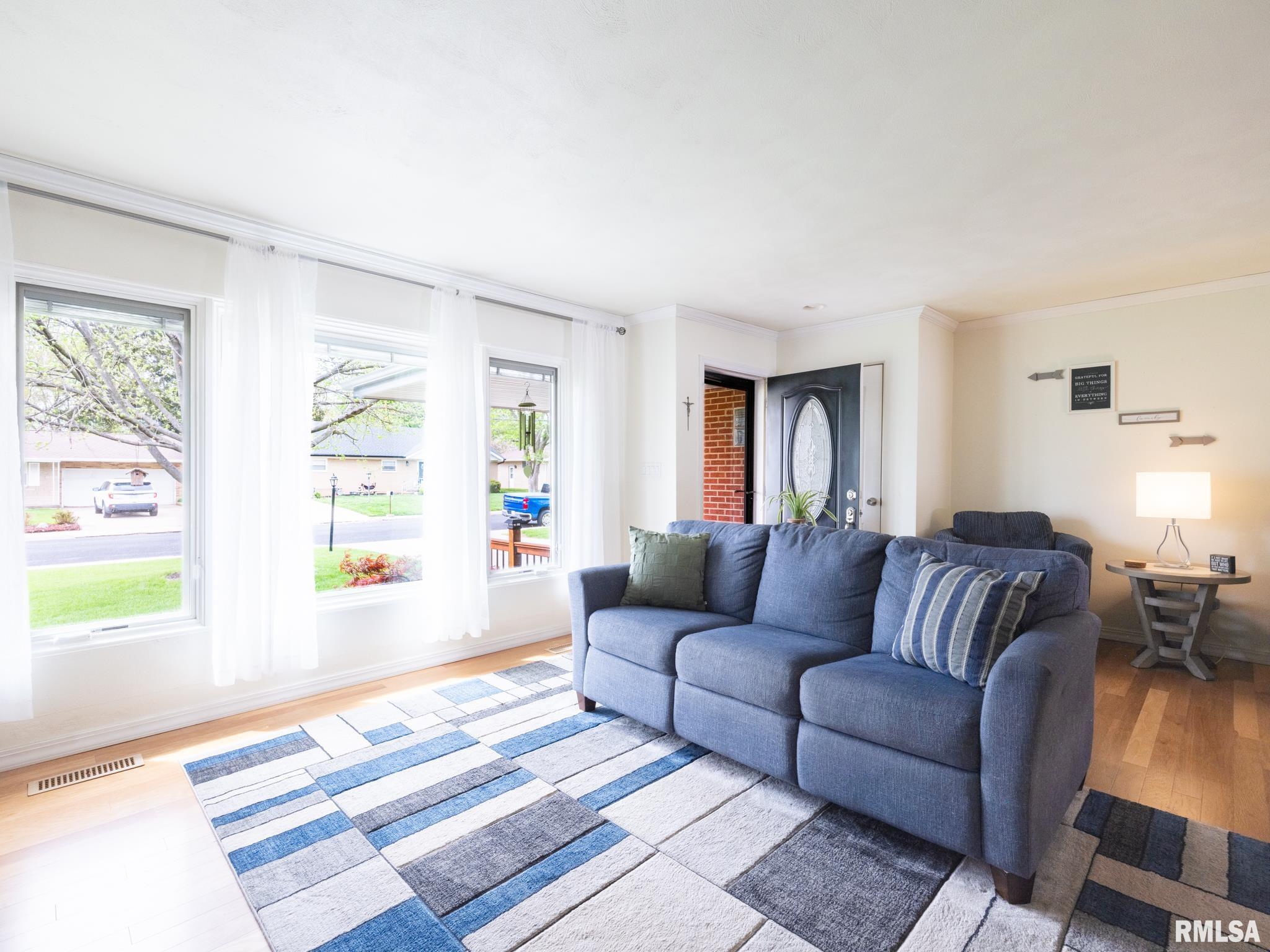 800 South Kickapoo Lane Peoria, IL 61604 - Photo 11 of 65